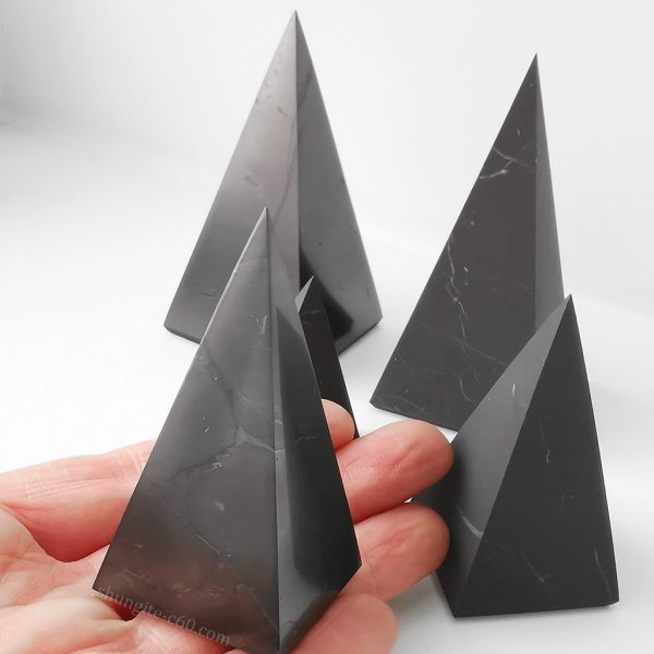 shungite pyramid high 8 cm