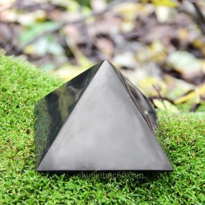 russian shungite pyramid